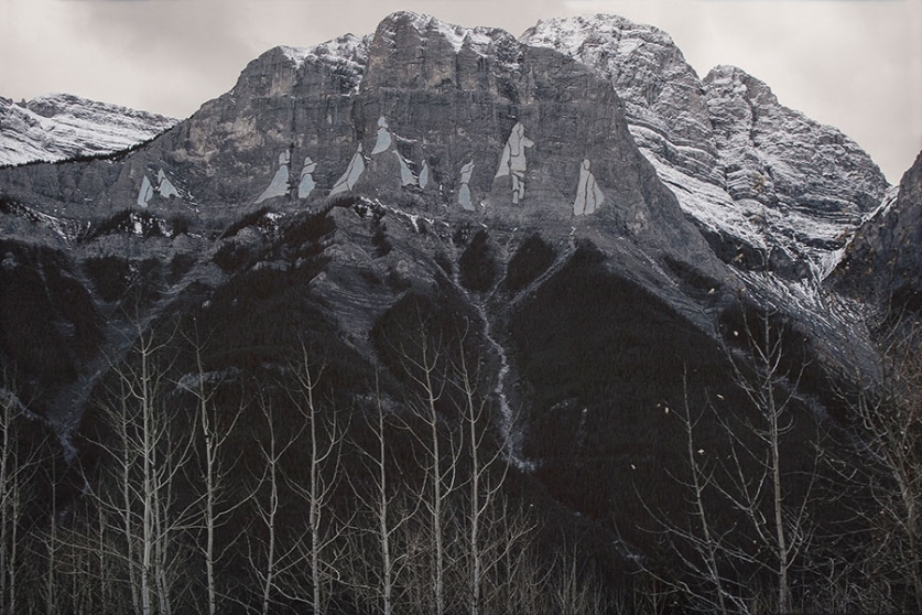 https://backend.mirunadragan.com/files/gimgs/th-12_Dragan07_TheMountainsAreMirrors2-web.jpg
