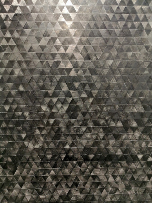 https://backend.mirunadragan.com/files/gimgs/th-68_Pithos_GraphiteDetail_W.jpg